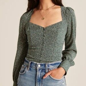 Abercrombie & Fitch Green Floral Long Sleeve Top Size XS